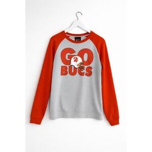 Nike NFL Tampa Bay Buccaneers Fan Gear Throwback Go Helmet Sweatshirt Medium